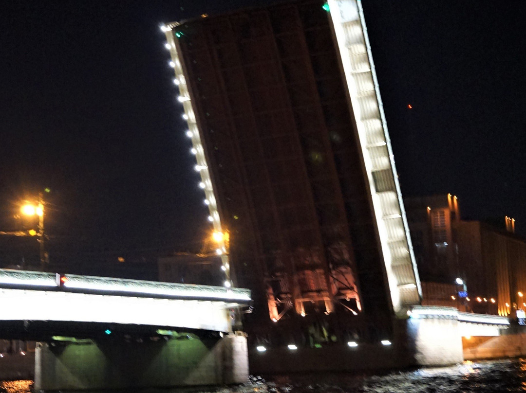 Nevatrip-圣彼得堡必去景点