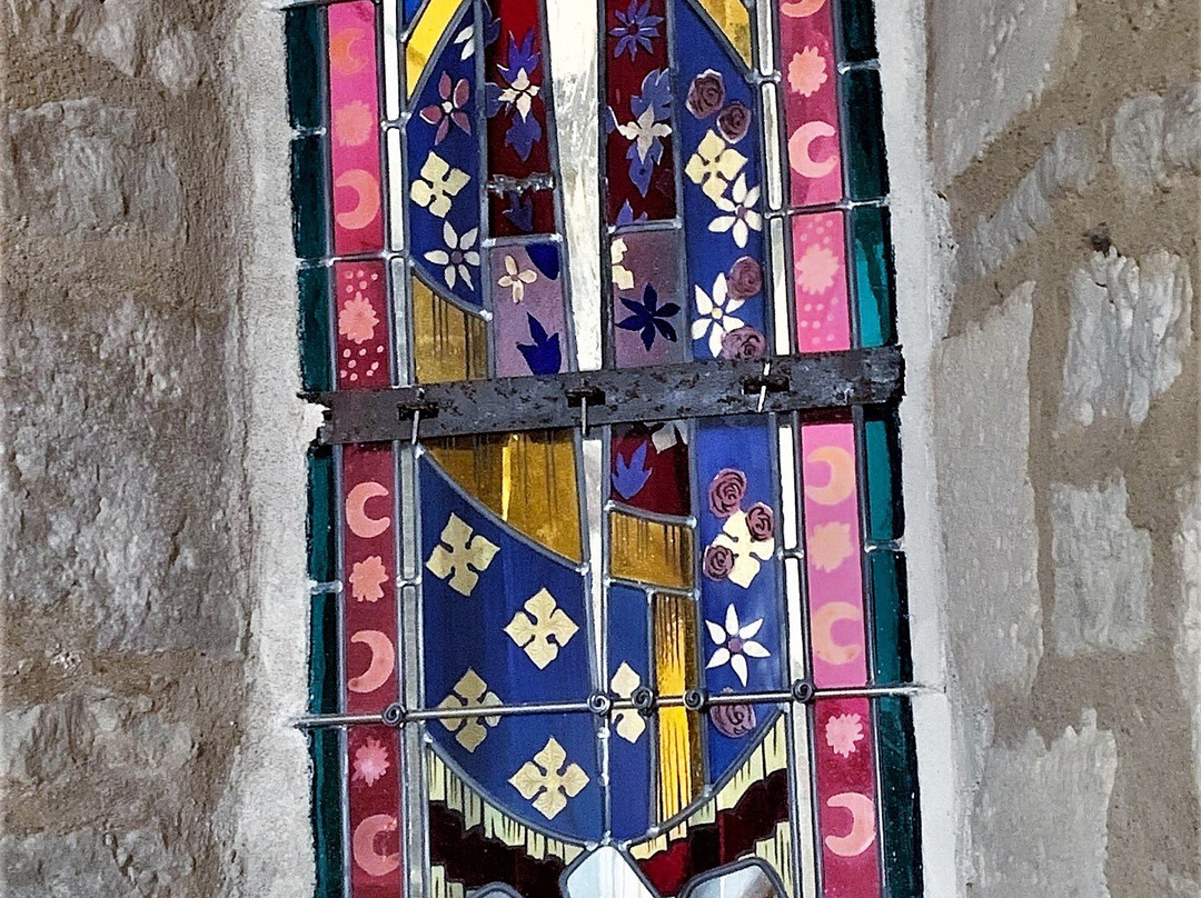 Eglise Saint-Gaudent-Sommieres-du-Clain必去景点