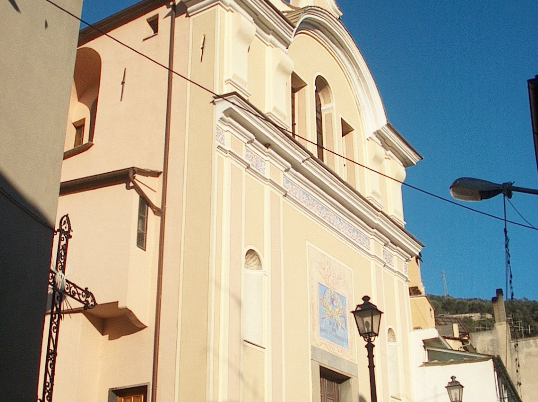 Borgomaro旅游景点-Chiesa di San Biagio e San Francesco di Sales