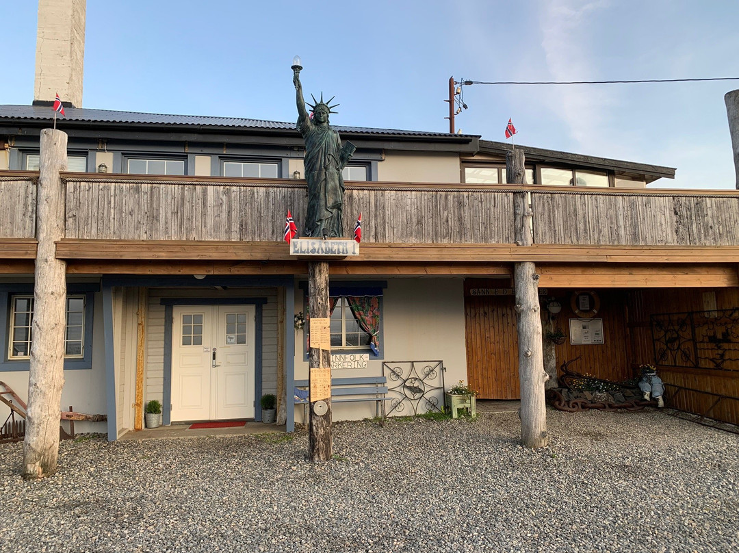 Smia Pub & Cafe景点图片