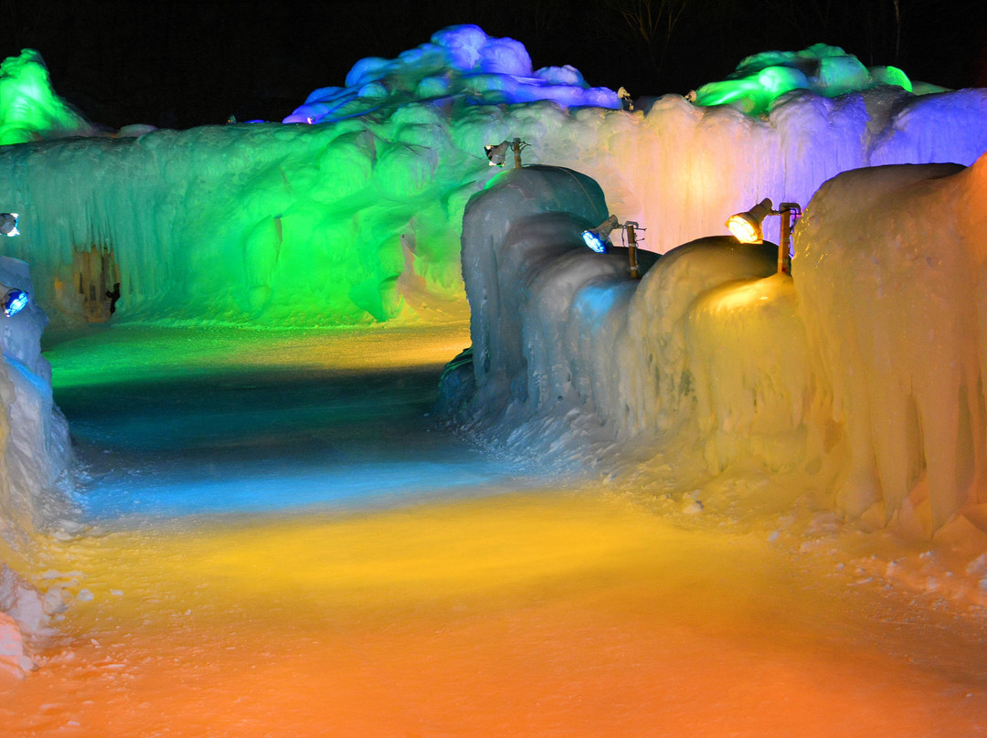 Sounkyo Hot Spring Ice Fall Festival景点图片