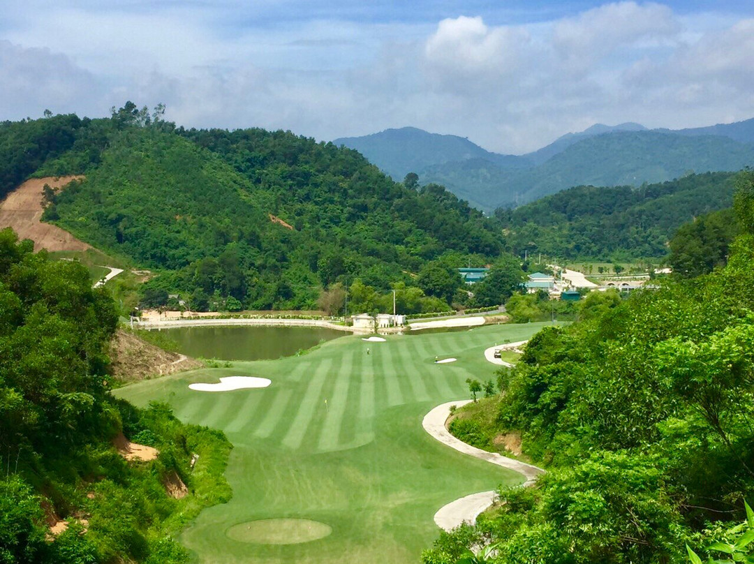 Hilltop Valley Golf Club-Hoa Binh必去景点