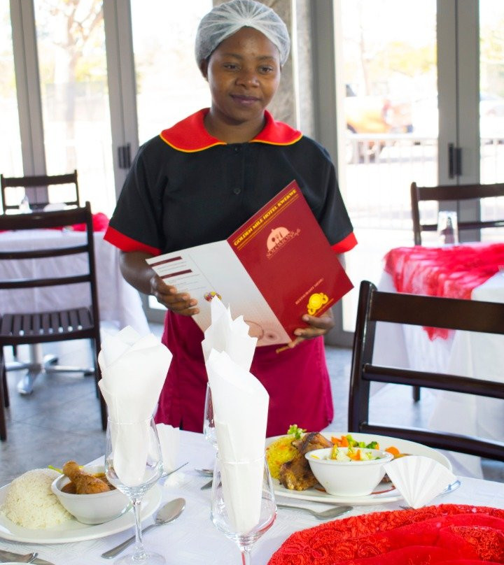 Golden Mile Hotel - Accommodation & Conference Centre主图