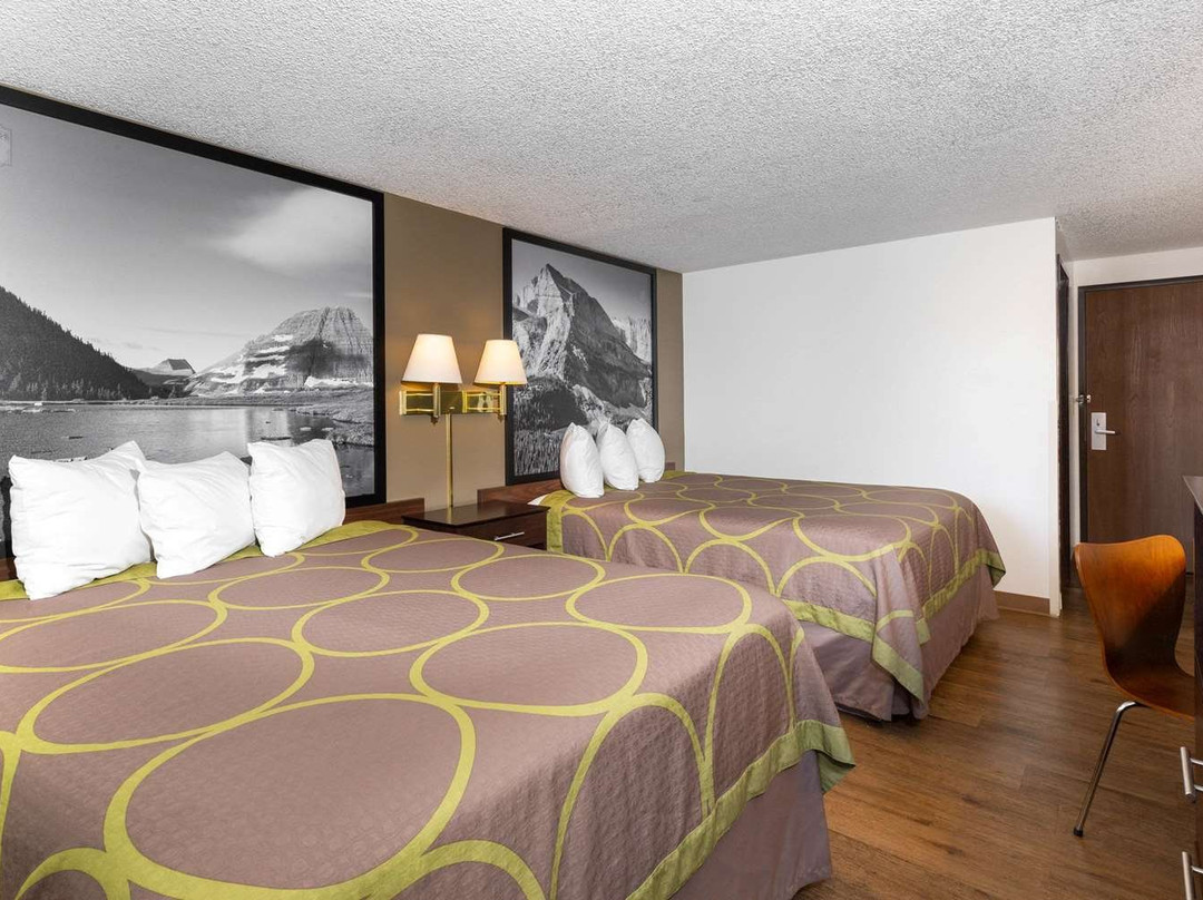 米苏拉-布鲁克斯街温德姆速8酒店主图