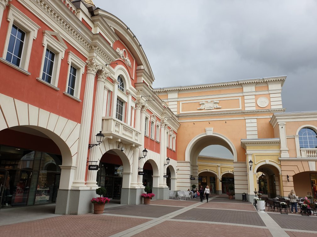 Outlet Village Pulkovo景点图片
