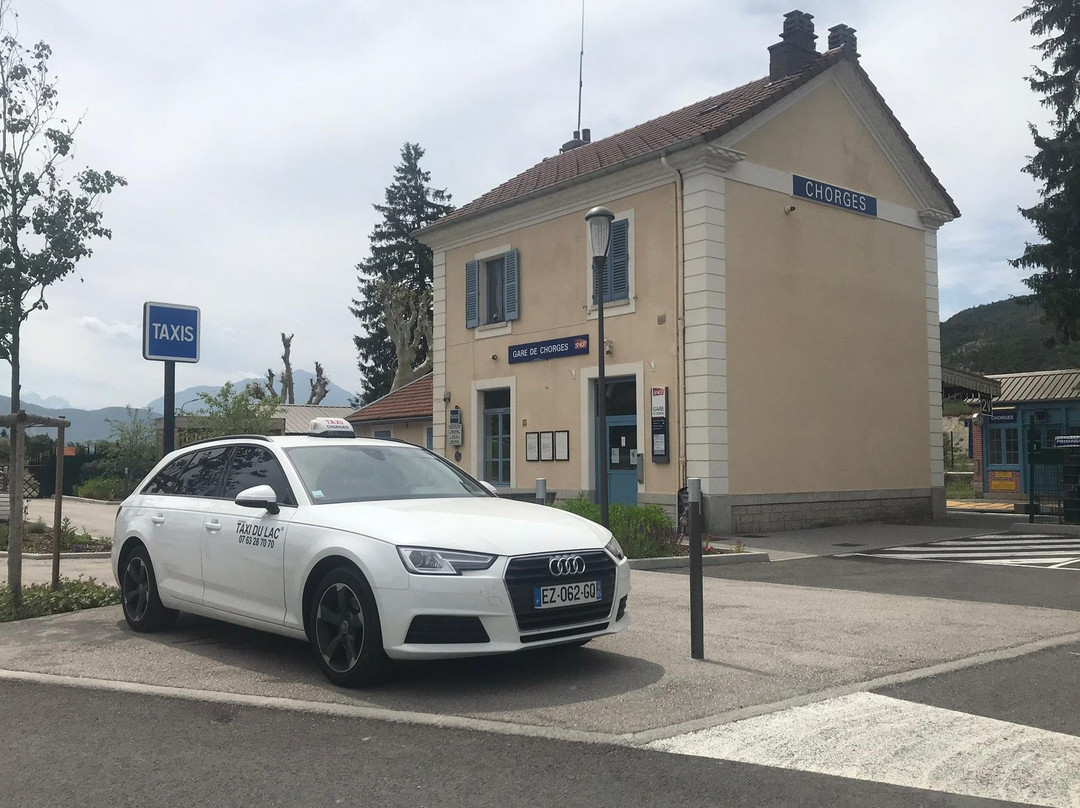 TAXI DU LAC CHORGES景点图片