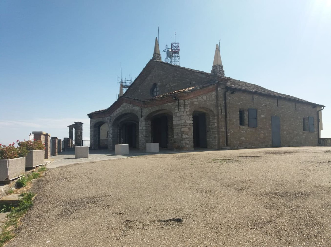 Santuario di Santa Maria di Monte Penice景点图片