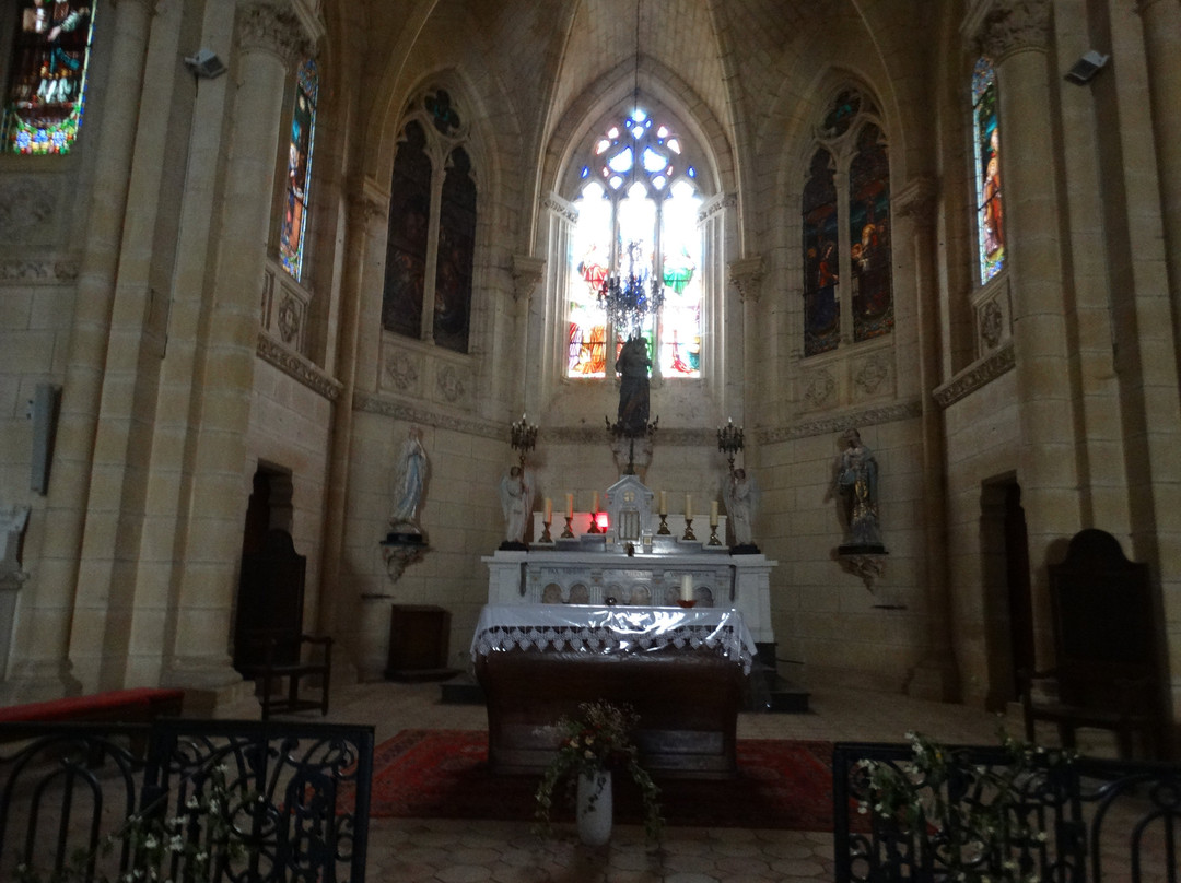 Eglise Notre-Dame de la Nativité-Molieres必去景点