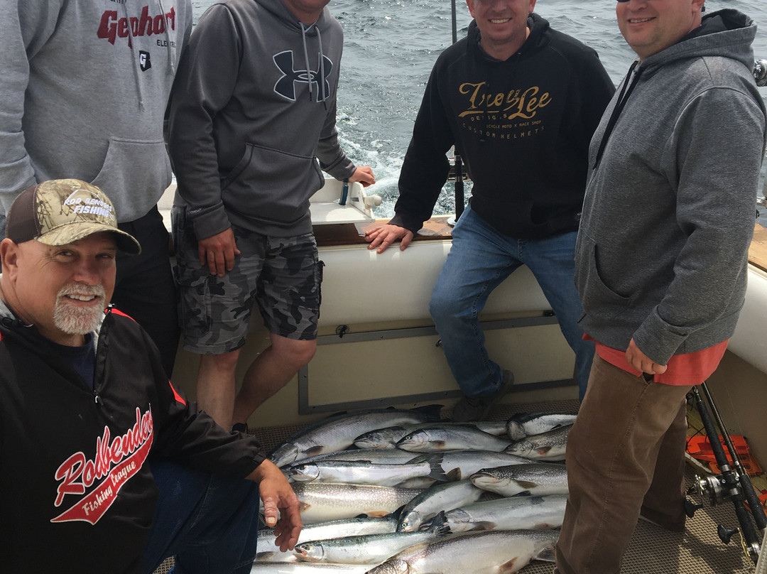 Bay Lake Charters LLC-Algoma必去景点