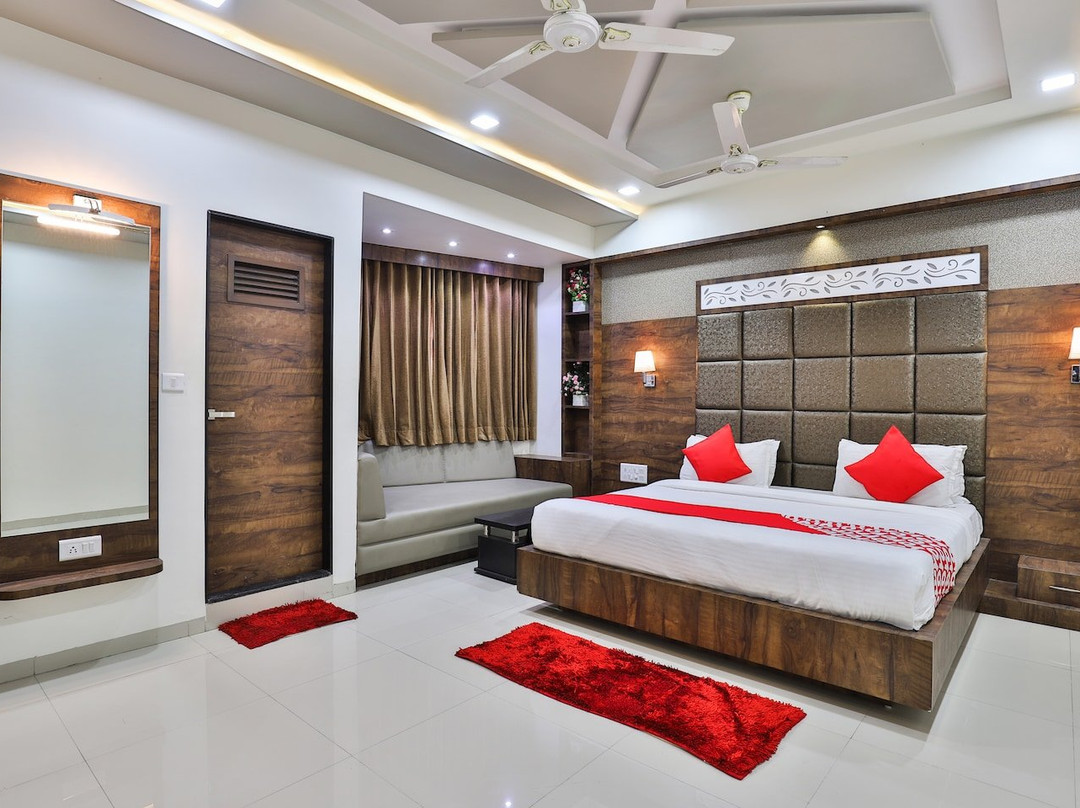 OYO 7557 Hotel Shiv Kunj Exotica主图