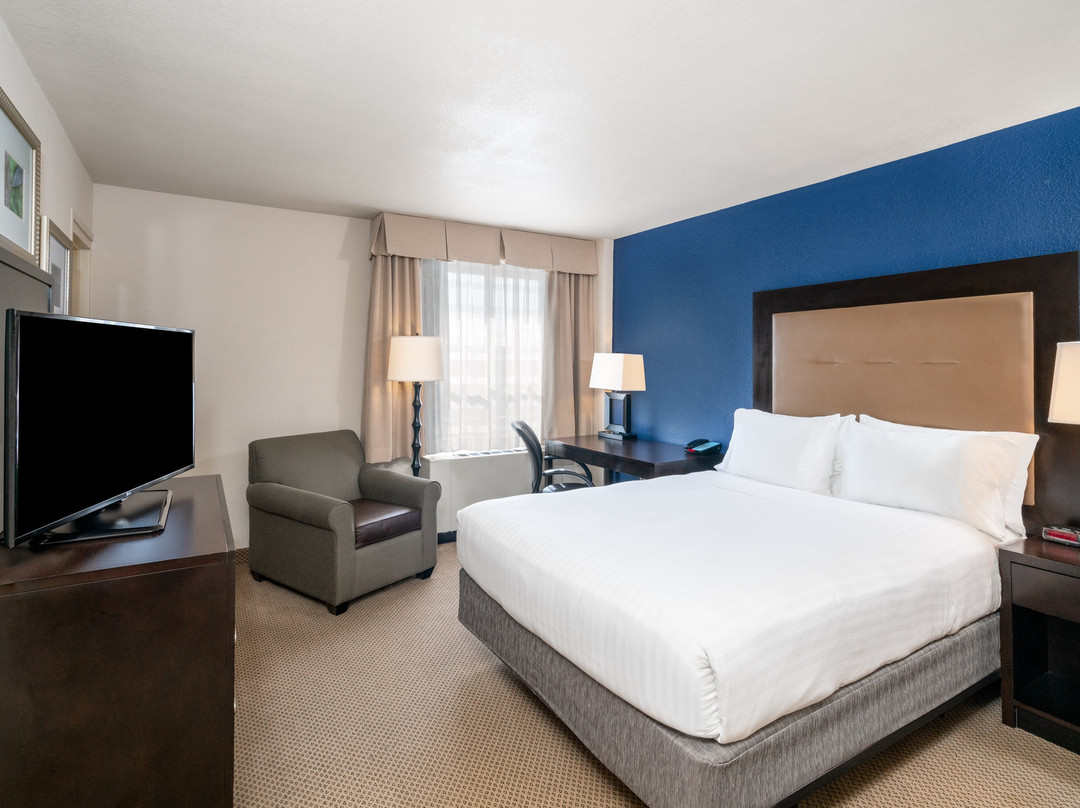 Holiday Inn Express Building 308主图