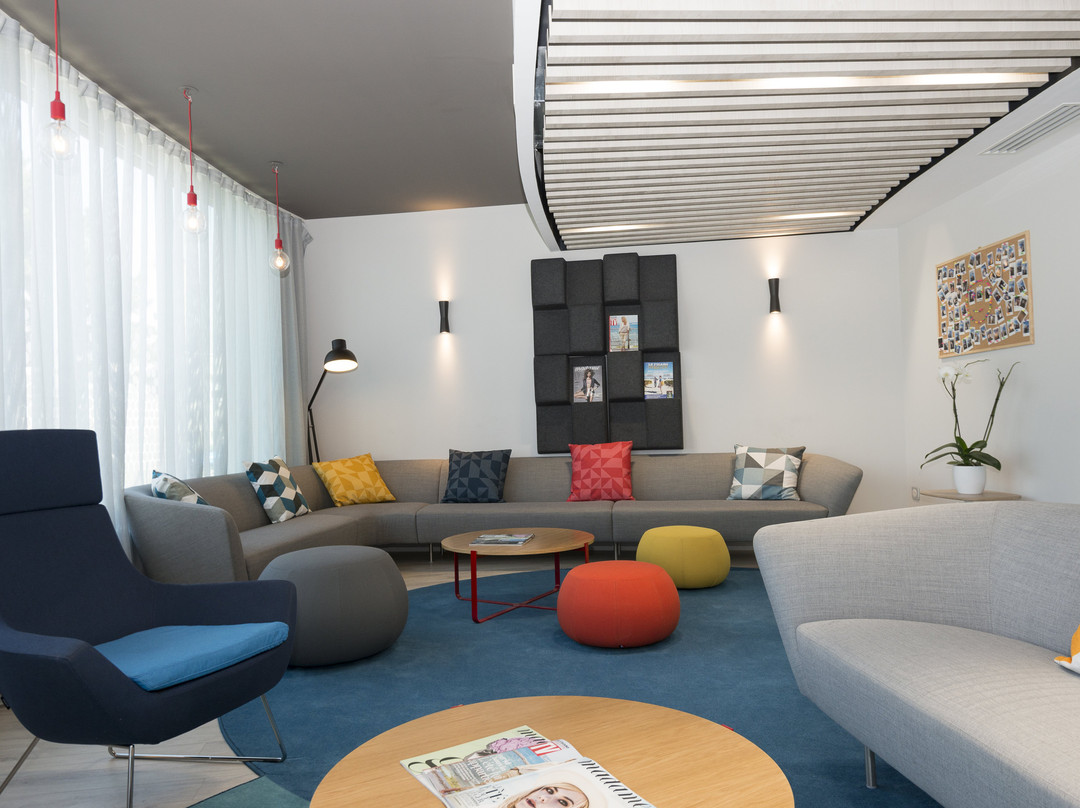 Holiday Inn Express Paris - Velizy by IHG主图