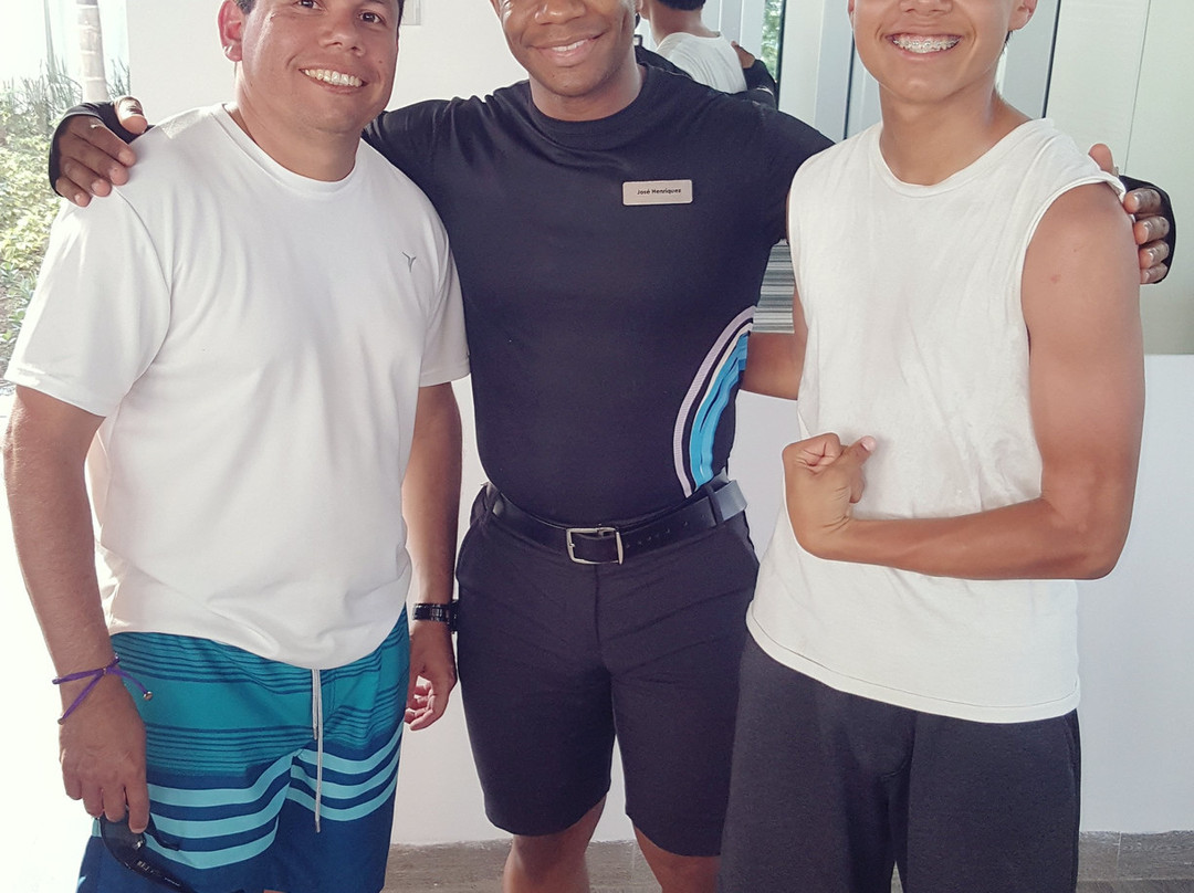 Melia Caribe Tropical Lobby Bar-巴瓦罗必去景点