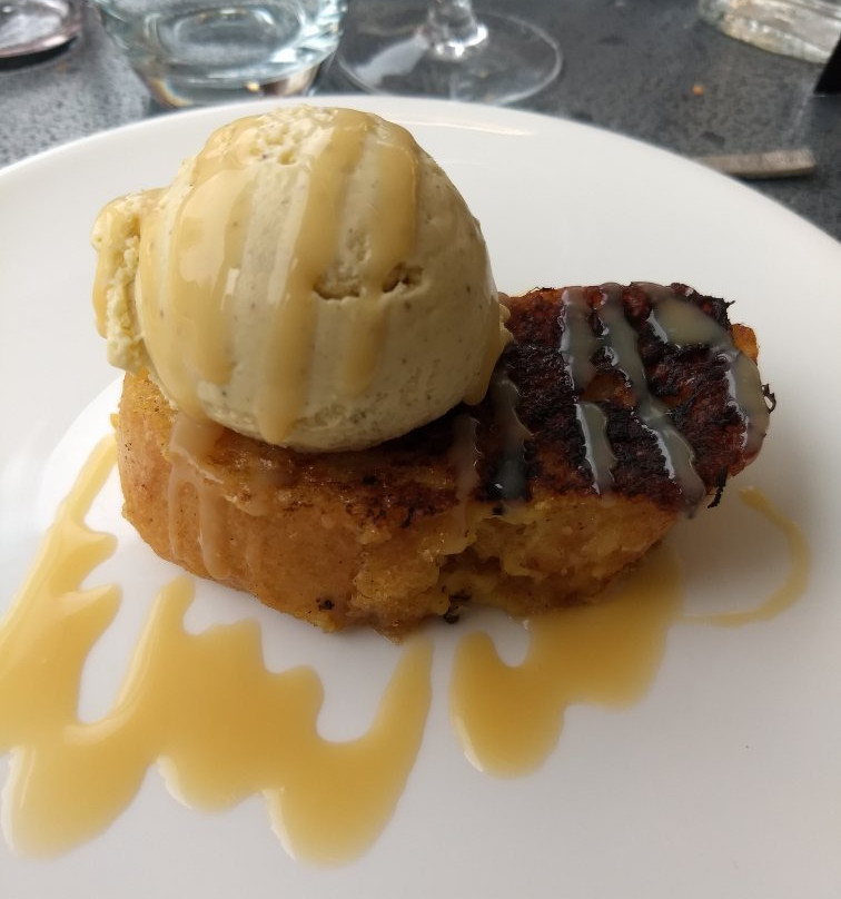 Montignac Charente餐馆和美食-Bar restaurant le Briaud