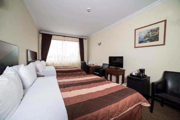 Elegance Hotel & Casino主图