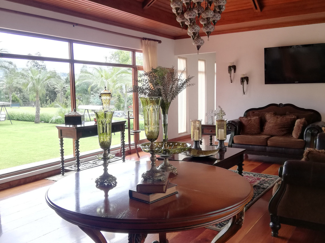 Santa Barbara Hosteria主图