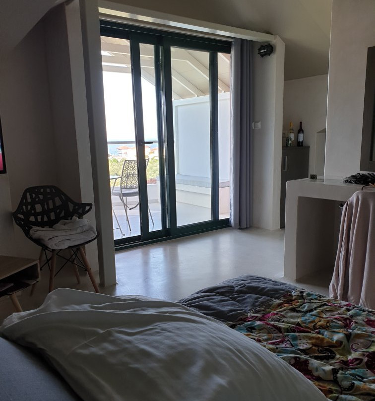 Ocean Beach Hotel主图