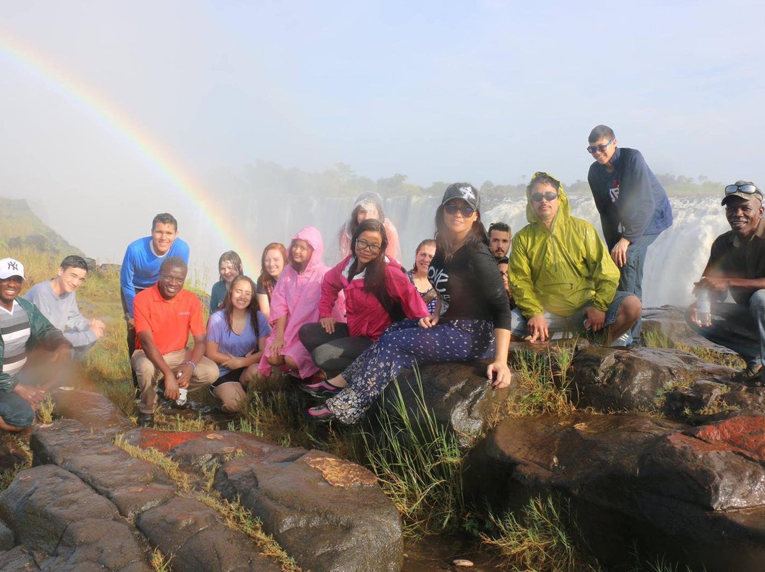 Victoria Falls Guided Tours-维多利亚瀑布必去景点