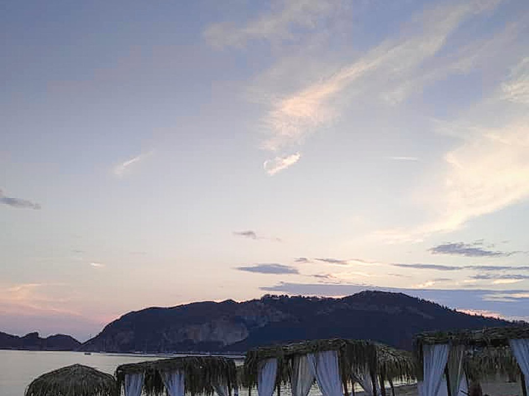 Agios Georgios Beach-Agios Georgios必去景点
