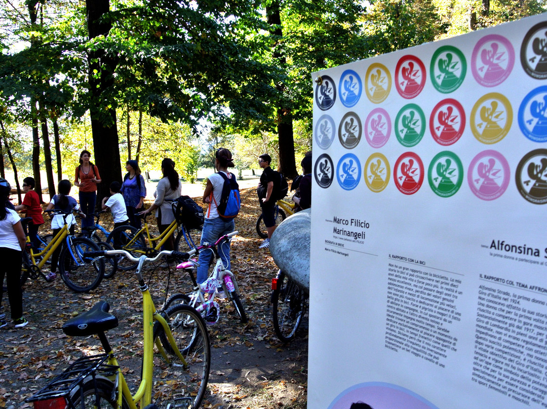 Rent Bike Cascina Prato Pascolo景点图片