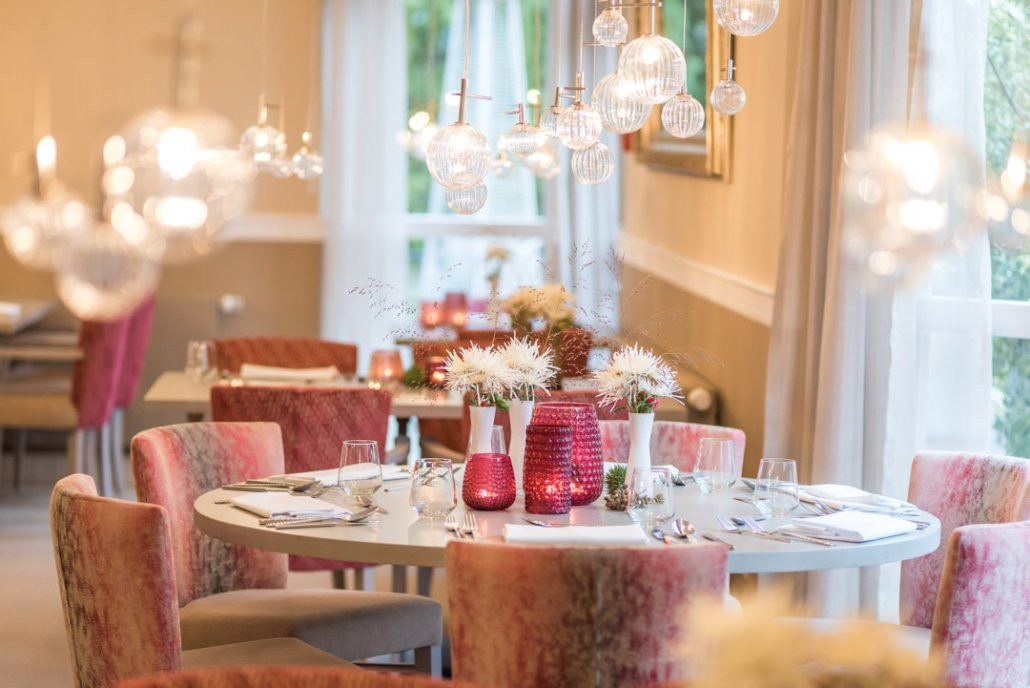 巴特诺因阿尔-阿尔韦勒餐馆和美食-Billas Novelle Restaurant · Café & Lounge