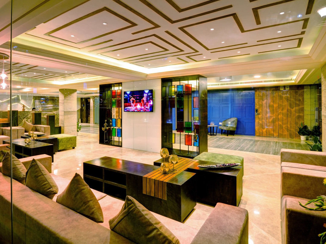 Udaan Clover Hotel & Banquet