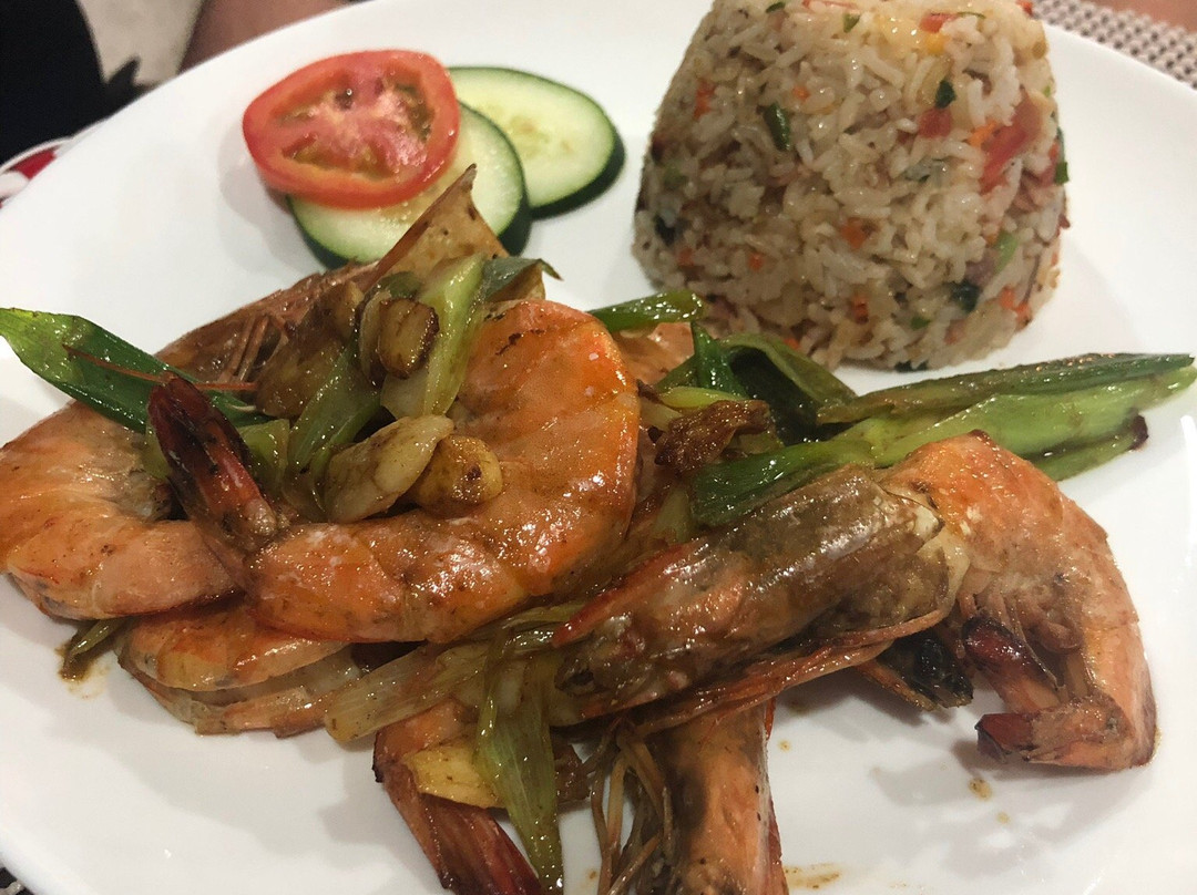 波多极乐海滩度假酒店主图