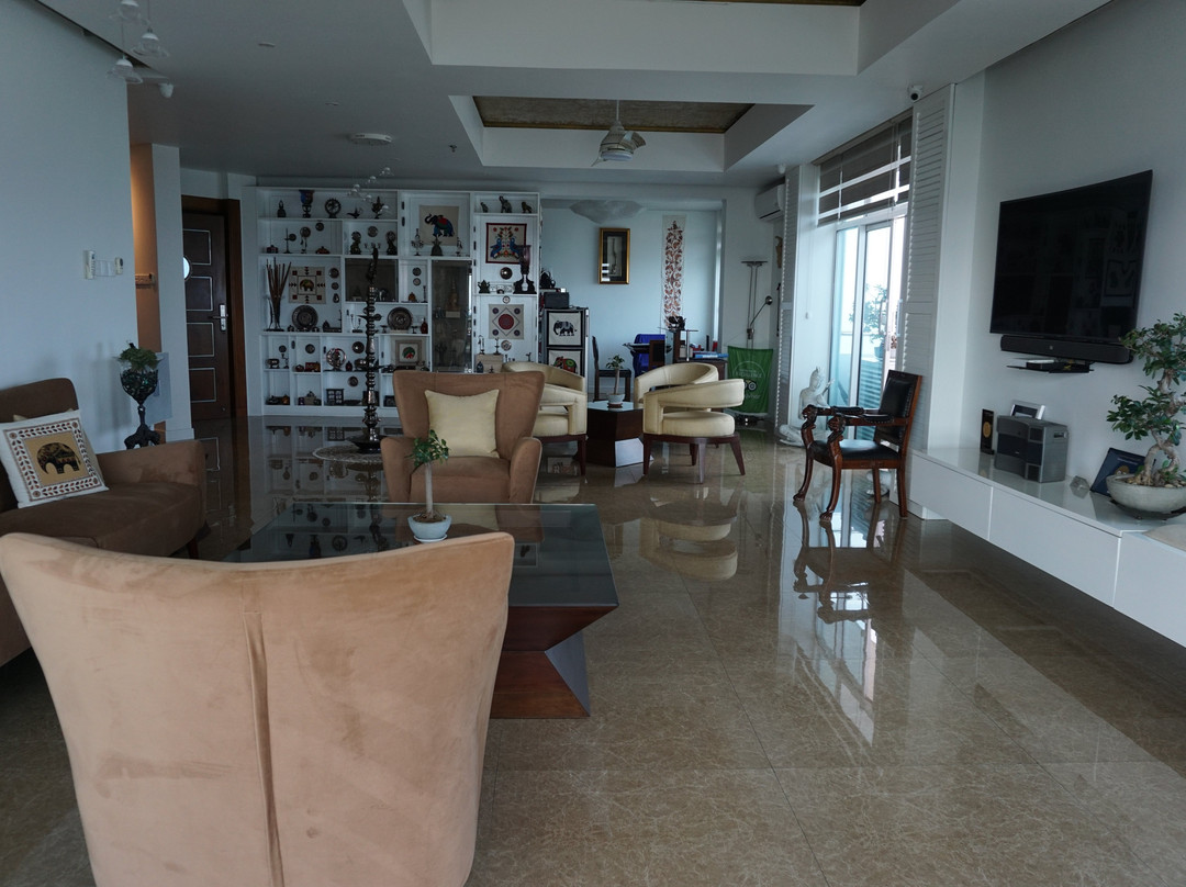 The Penthouse Above Sea主图