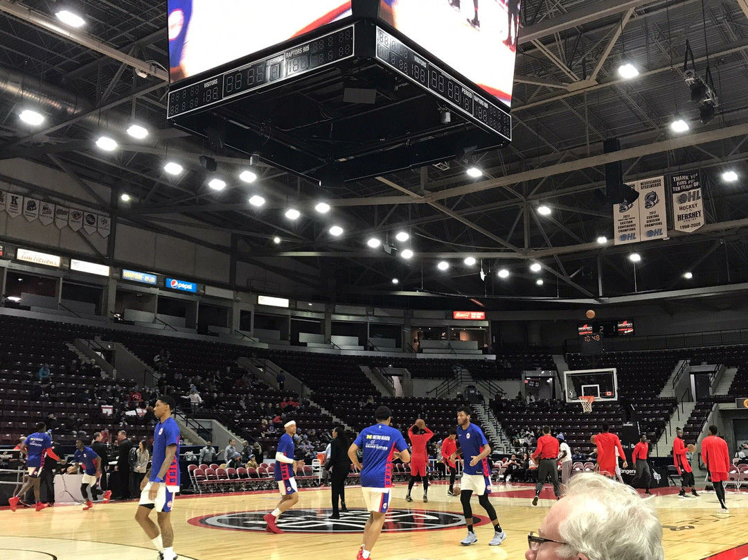 Paramount Fine Foods Centre-米西索加必去景点