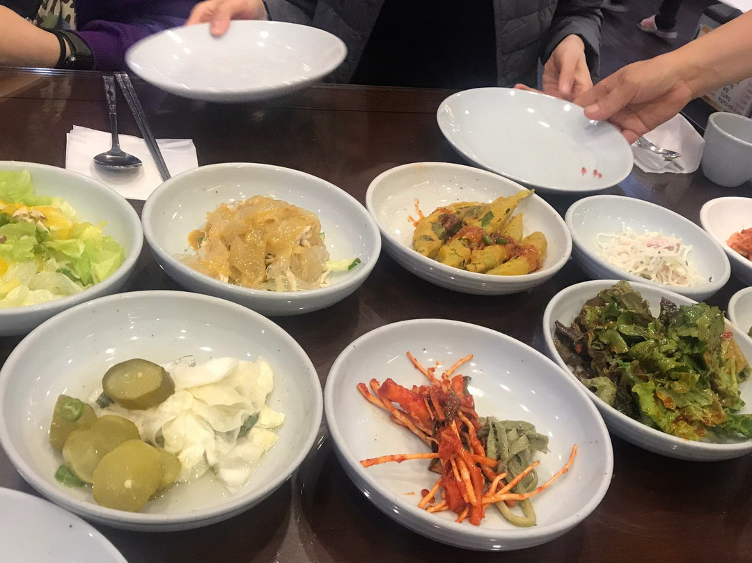 东豆川市餐馆和美食-Songwolgwan