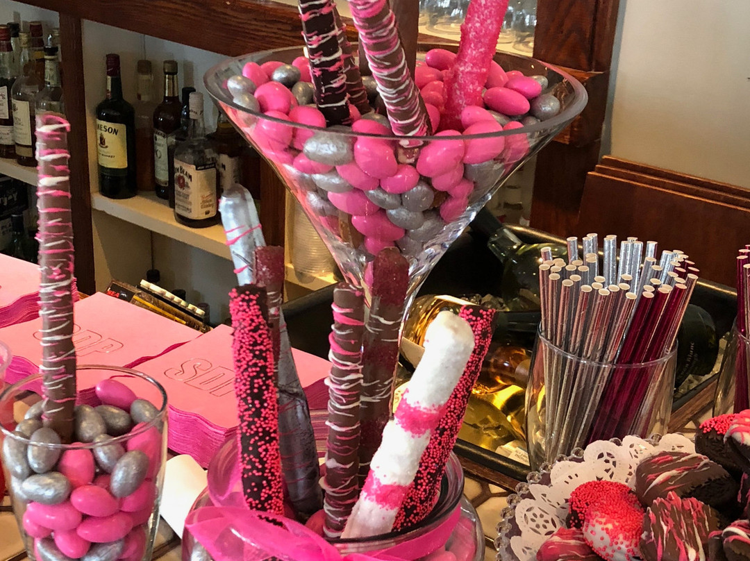 Sweethearts Three-Sharon必去景点