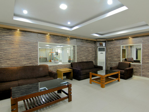 University Hotel主图