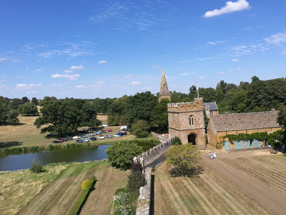 Broughton Castle景点图片