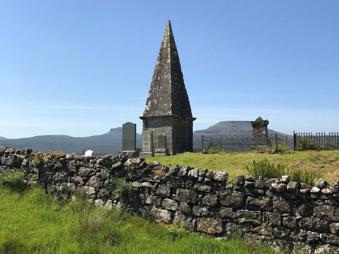 Dunvegan Two Churches Walk景点图片