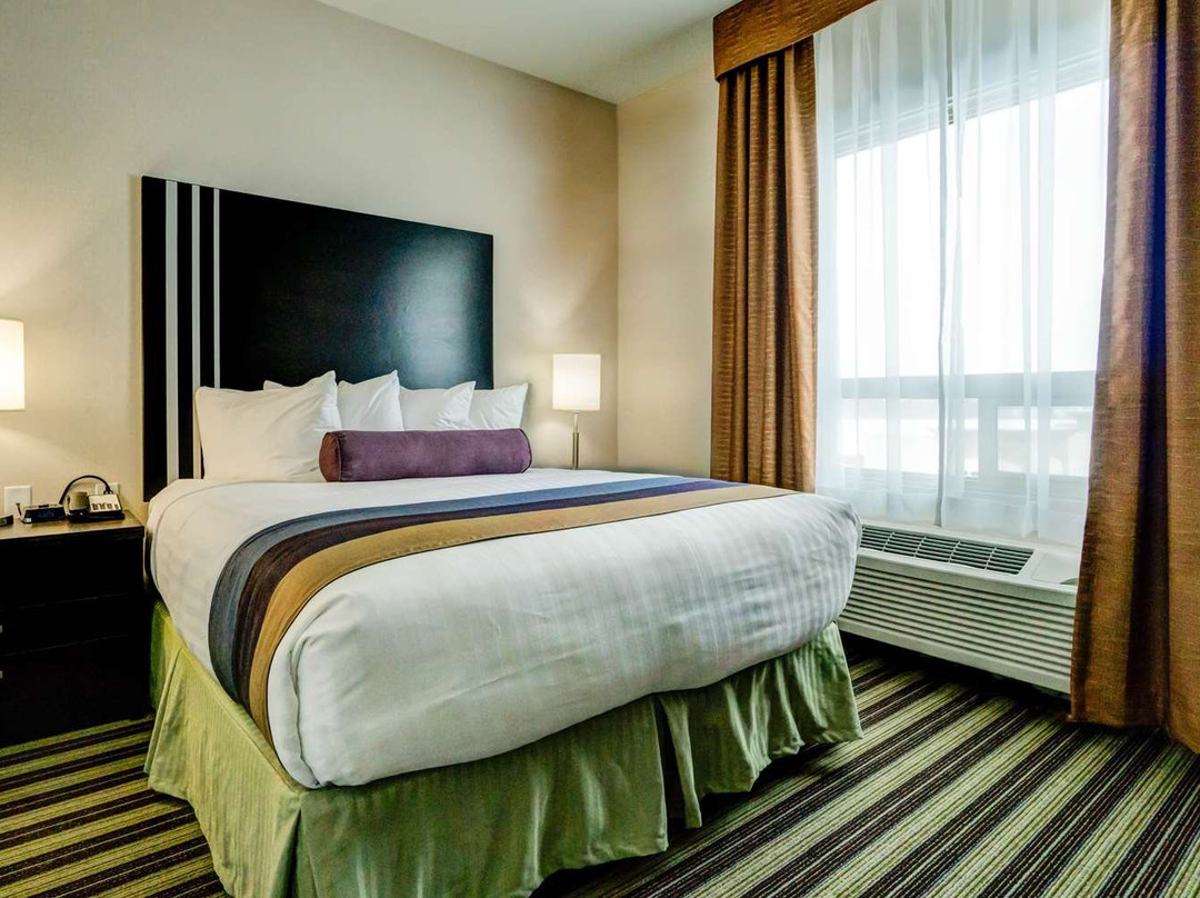 Best Western Plus Drayton Valley All Suites主图