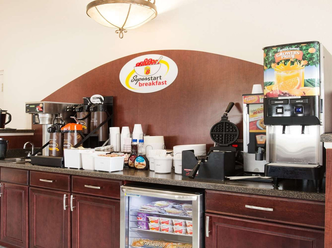 Boarders Inn & Suites by Cobblestone Hotels主图