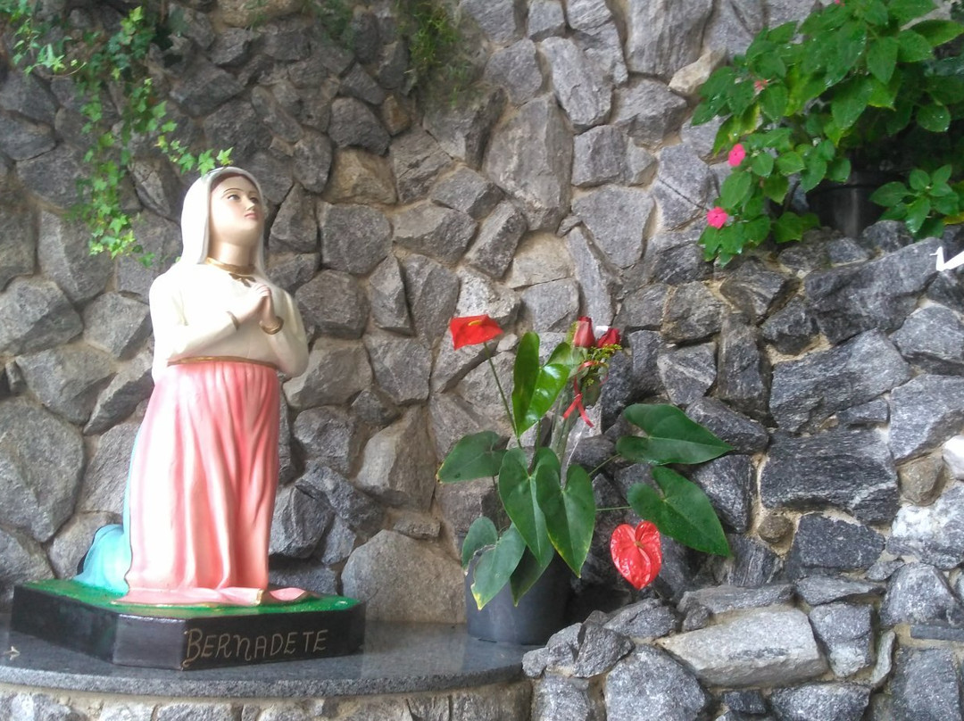 Gruta Nossa Senhora de Lourdes-瓜拉廷格塔必去景点