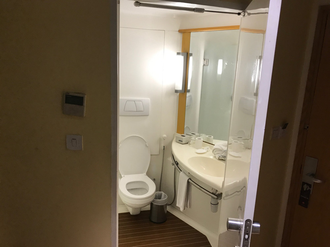 宜必思新孟买酒店主图