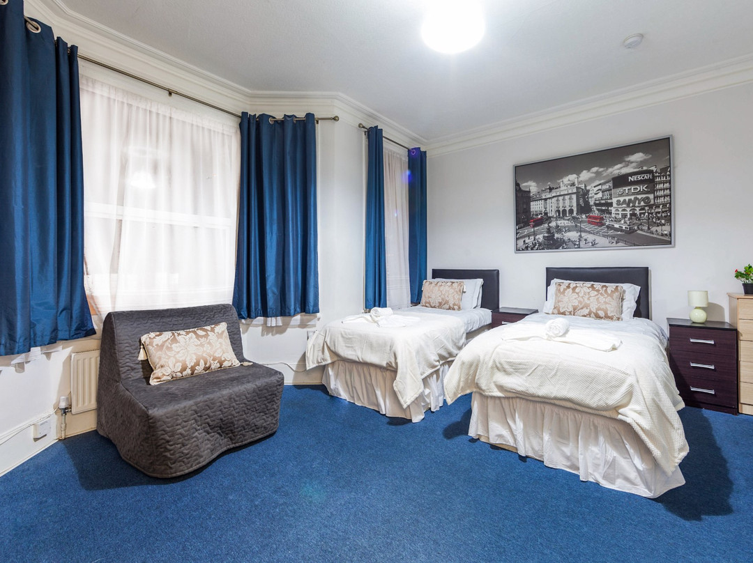 Thurlow Gardens Guest House主图
