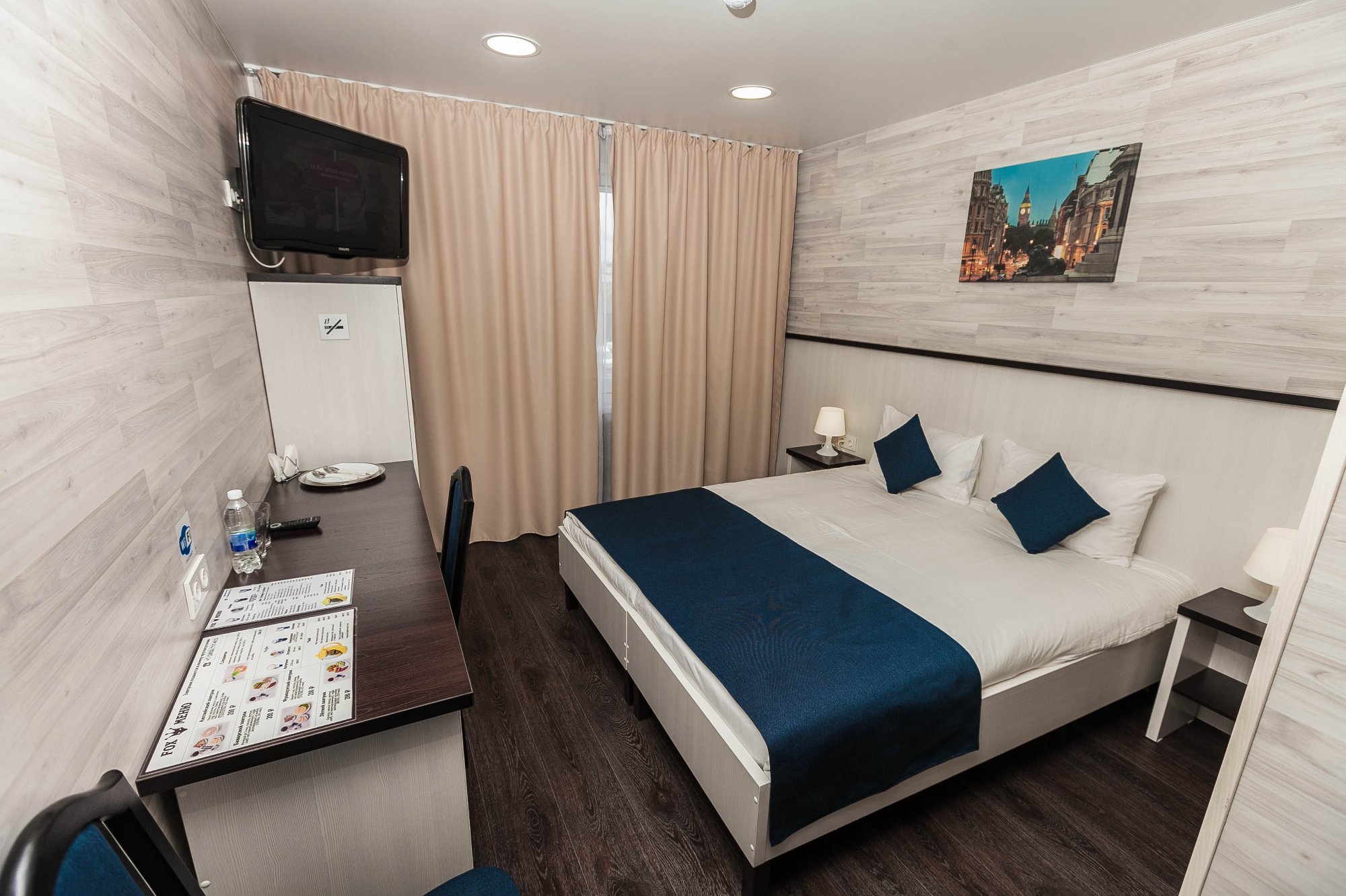 Red Fox Hotel-官方