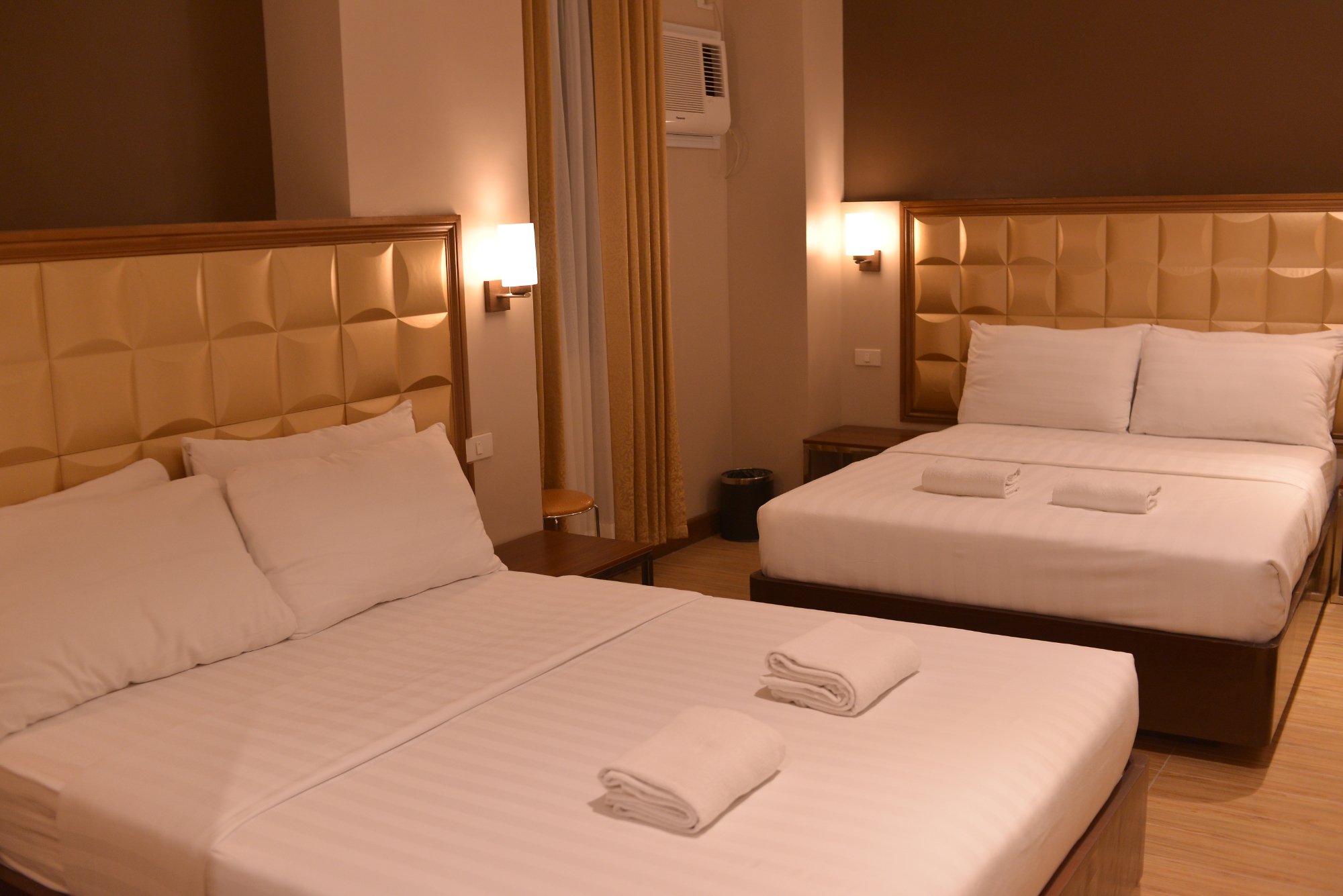 Robertson Hotel-官方
