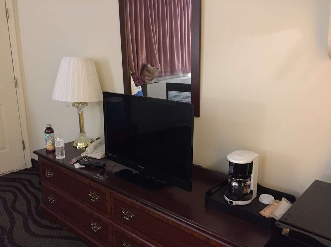 The Falls Motel主图