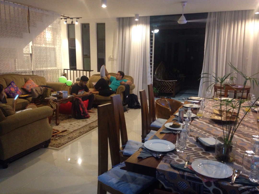 Emilia Batik House-安邦必去景点