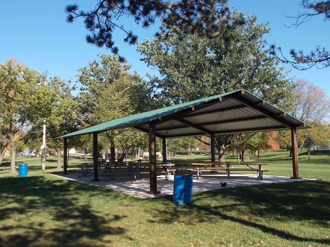 Royal Oak memorial Park-罗亚尔奥克必去景点