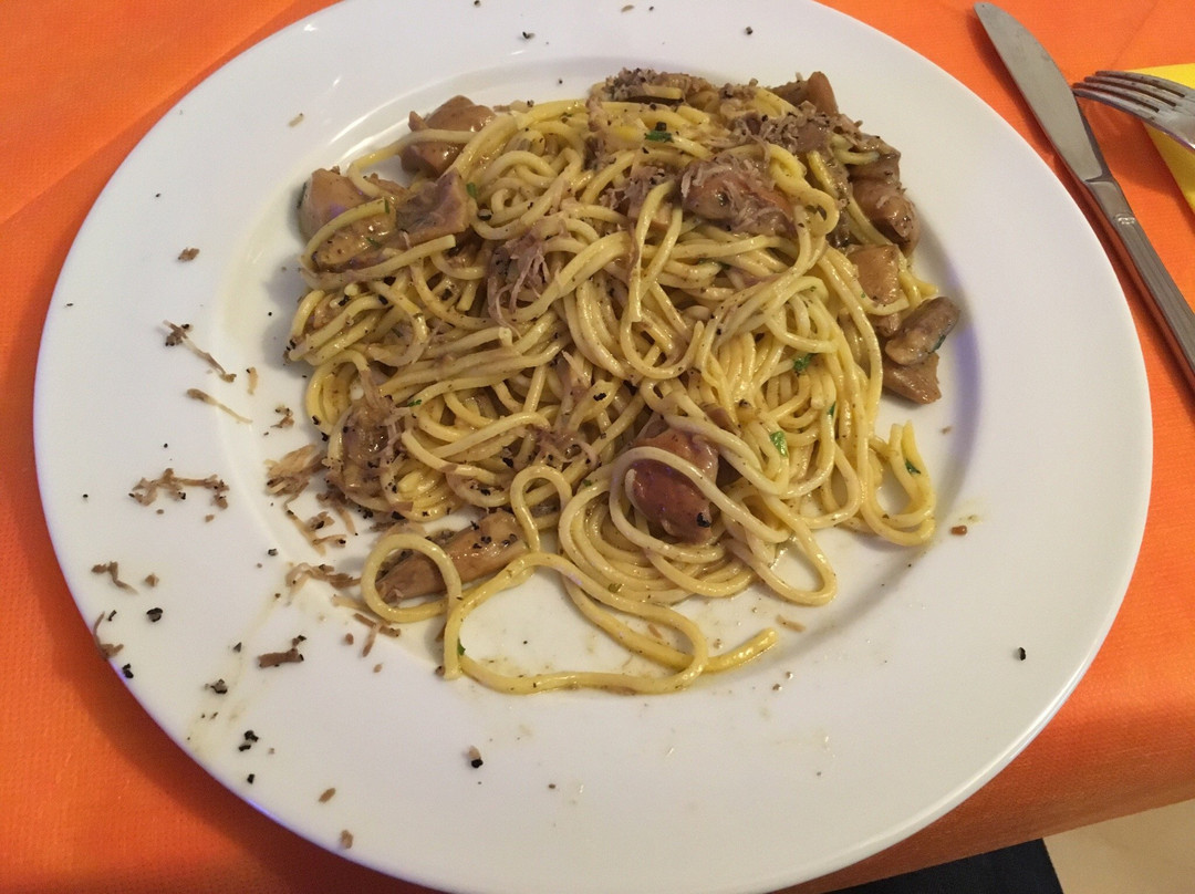 Molina Aterno餐馆和美食-Il Girasole