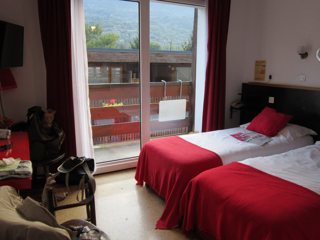 卡拉瑞斯酒店主图