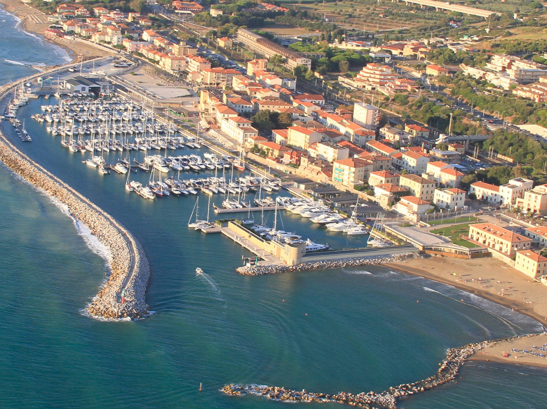 Marina di San Vincenzo景点图片