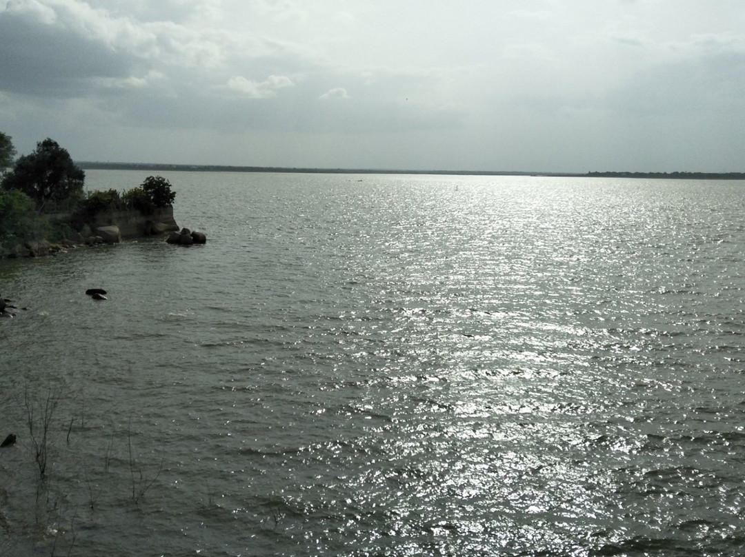 Osman Sagar Lake景点图片