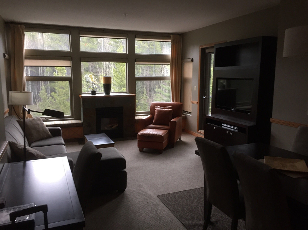 Grand Canadian Resort Vacation Club主图