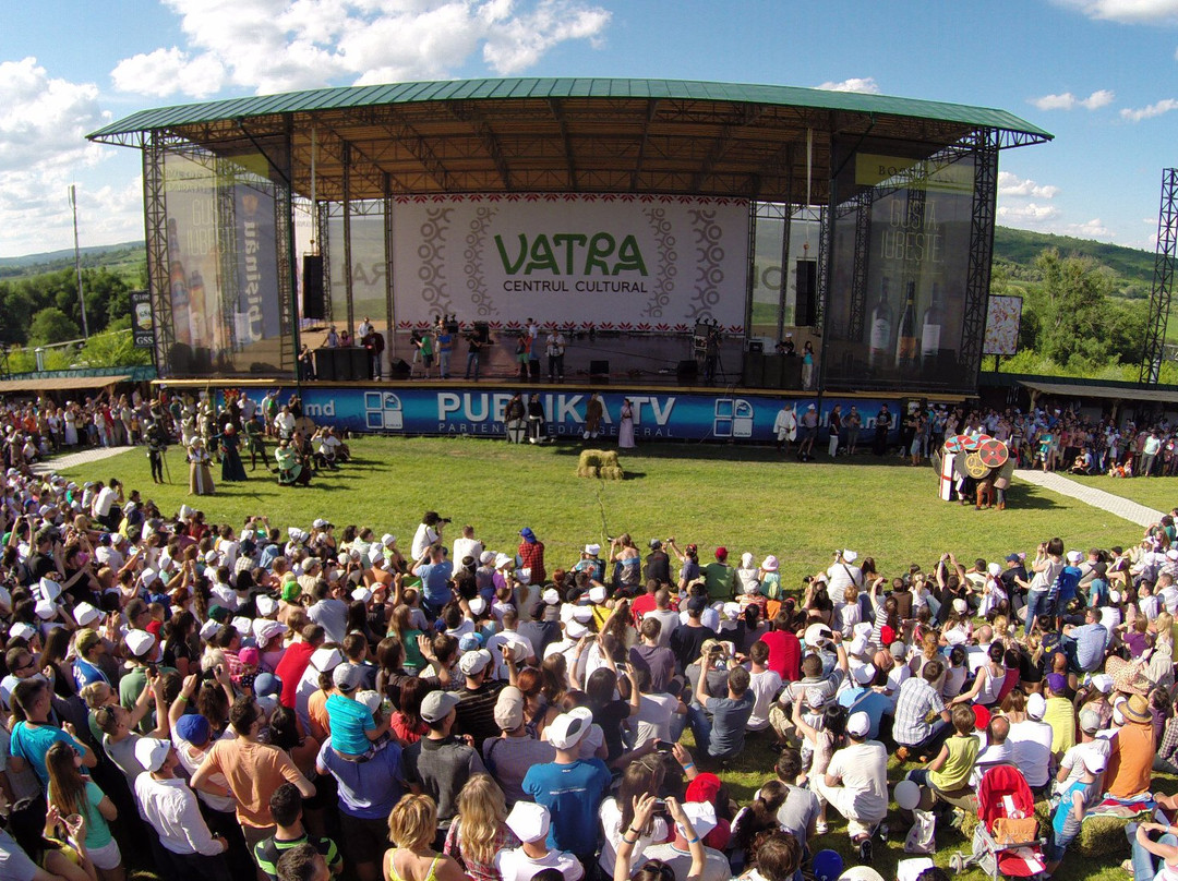 Peresecina旅游景点-Vatra Complex Etno Cultural